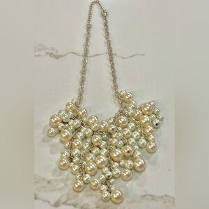 Elegant Pearl Cluster BIB Necklace